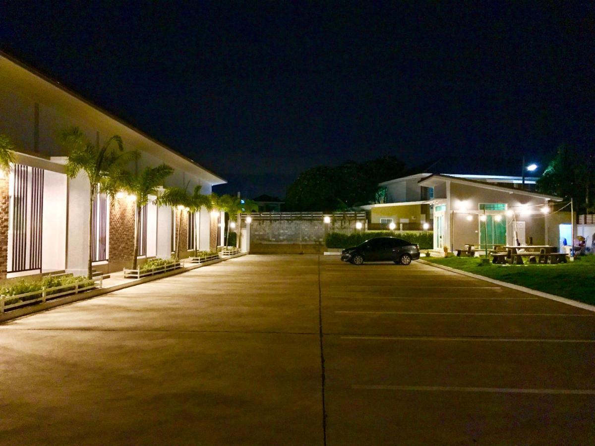 Baan Klangdao Resort Sattahip Dış mekan fotoğraf